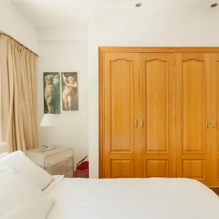 Ondarreta & Terrace * San Sebastián