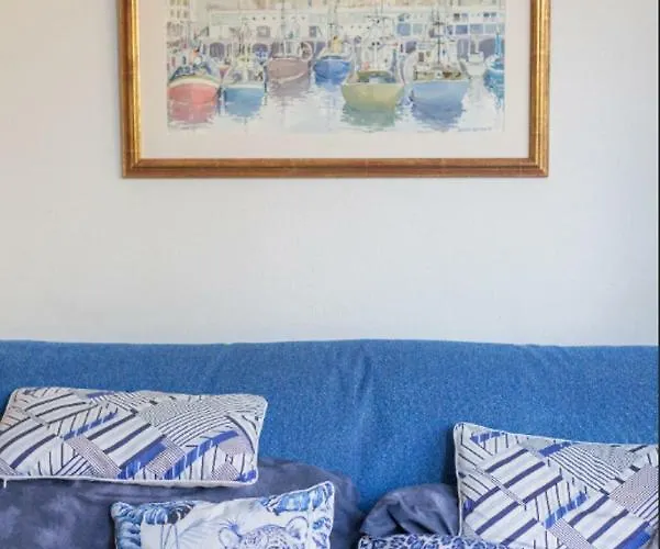 Ondarreta & Terrace Apartment