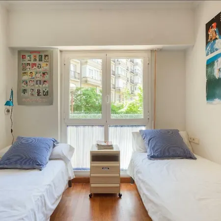 Ondarreta & Terrace *