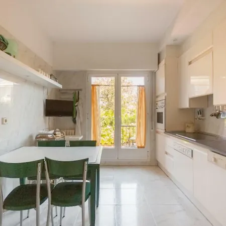 Ondarreta & Terrace *