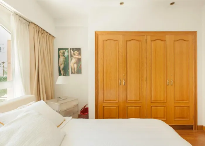 Ondarreta & Terrace * San Sebastián